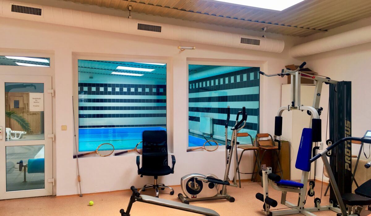 Vybavení minifitness v Tenisové hale Slivenec