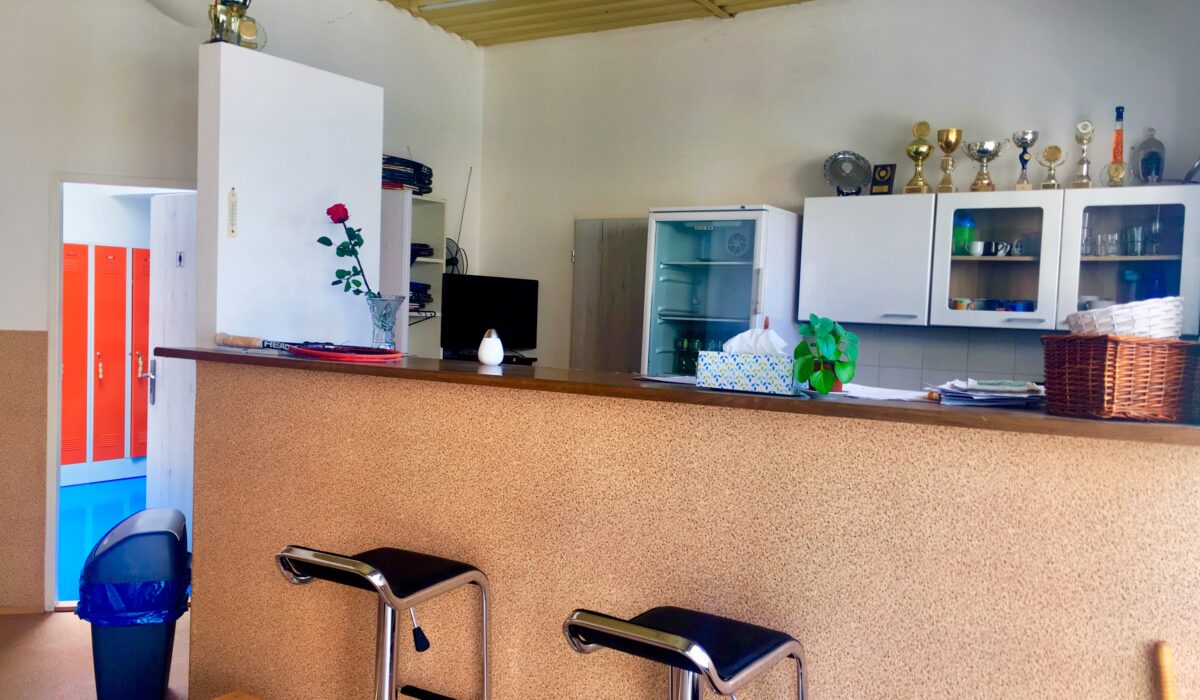 Bar s občerstvením v Tenisové hale Slivenec